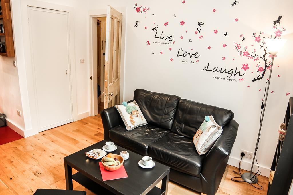 Apartamento Chic & Bright Flat Near Holyrood Park Edimburgo Habitación foto