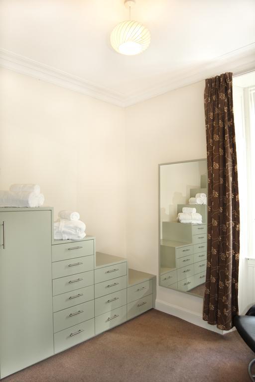 Apartamento Chic & Bright Flat Near Holyrood Park Edimburgo Habitación foto