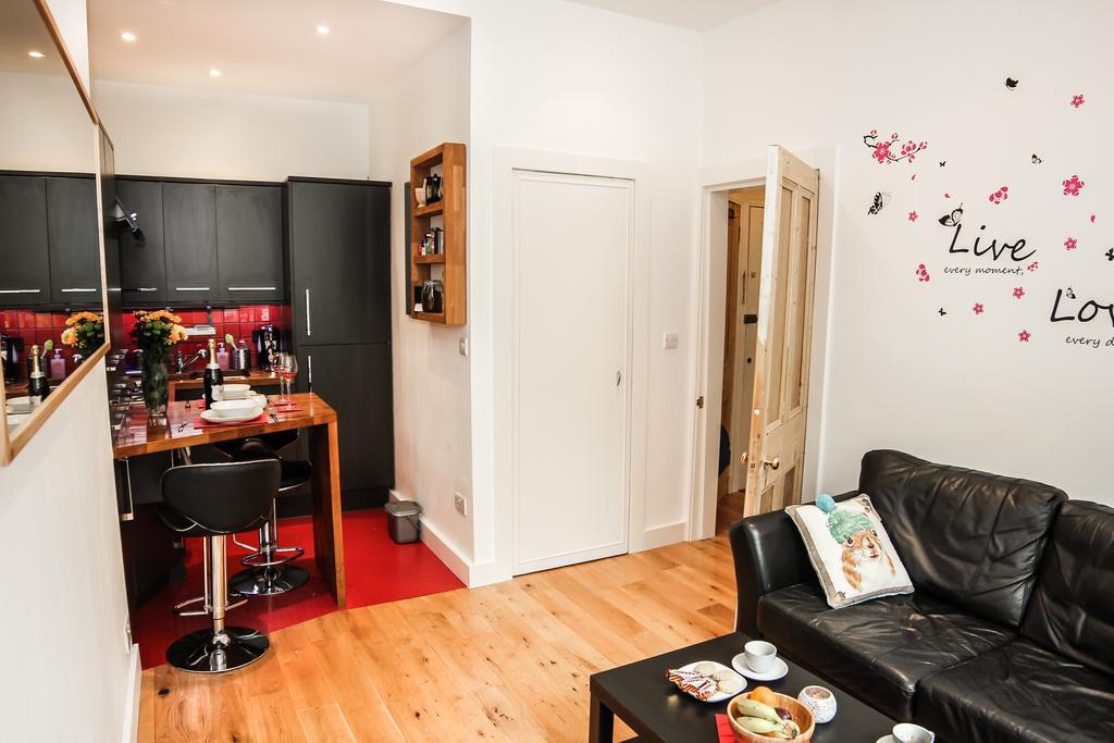 Apartamento Chic & Bright Flat Near Holyrood Park Edimburgo Habitación foto